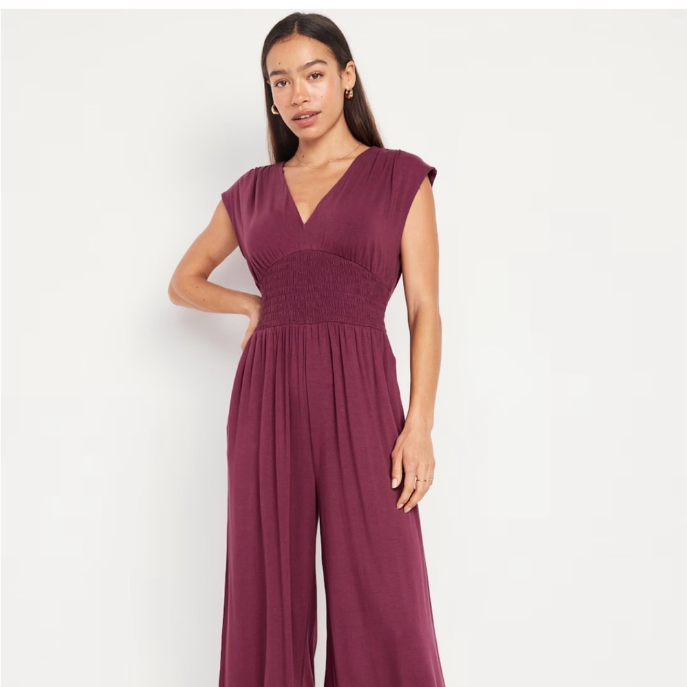 Old Navy Wine colored Jumpsuit size small New with tags